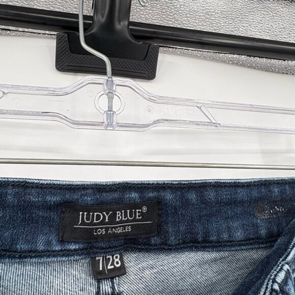Judy blue skinny fit jeans 7/28 - Picture 3 of 4